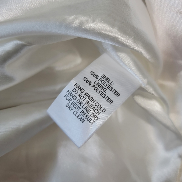 Lulu's Elegantly Inclined Cream Floral Print Wrap Maxi Dress Size Small, NWT - Picture 15 of 16